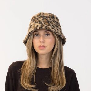 LYLA + LUXE Leopard Boucle Bucket Hat Grey One Size NWT